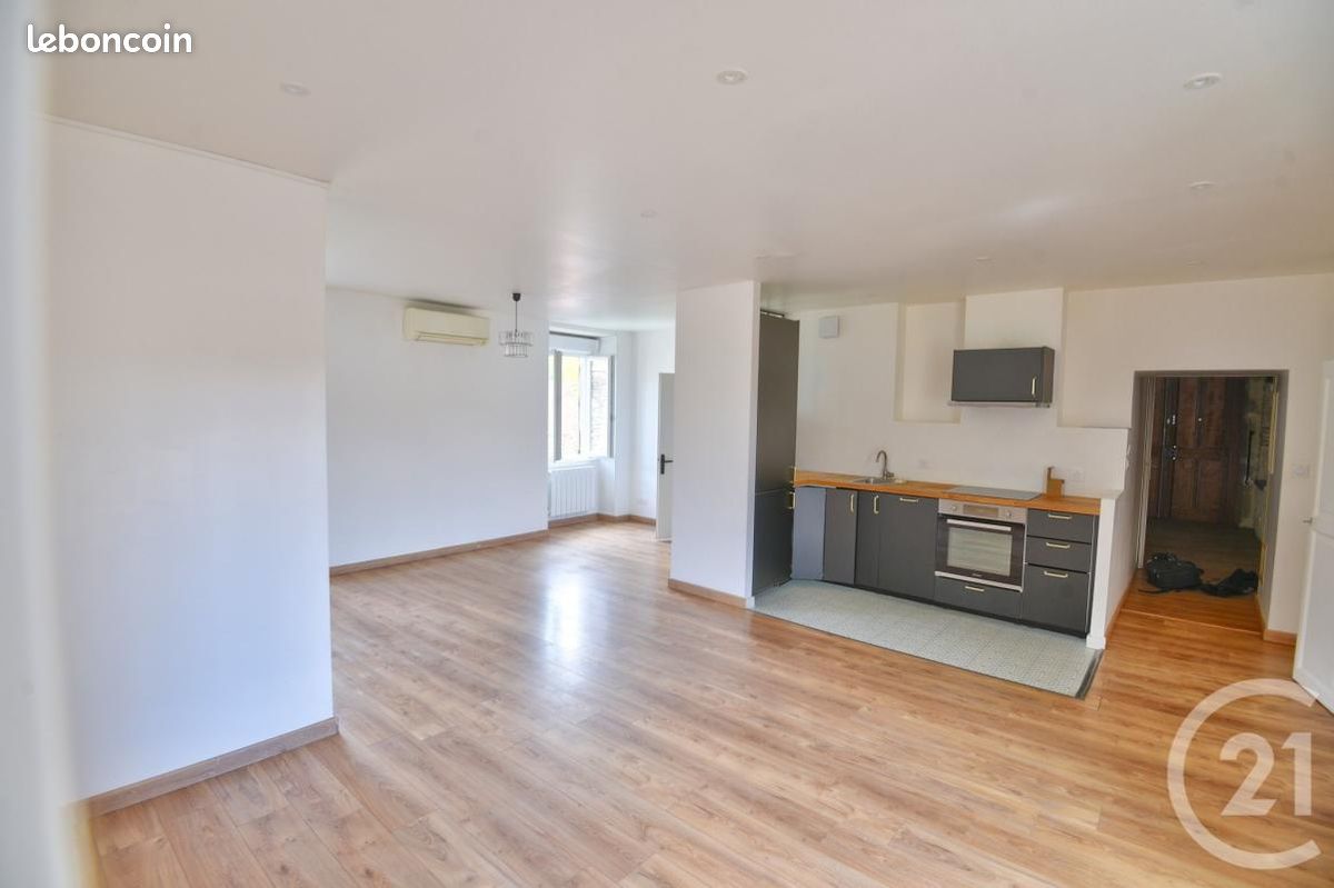 Appartement 4 pièces 91 m² · à Saint-Marcellin · 91 m² · 149 000 €