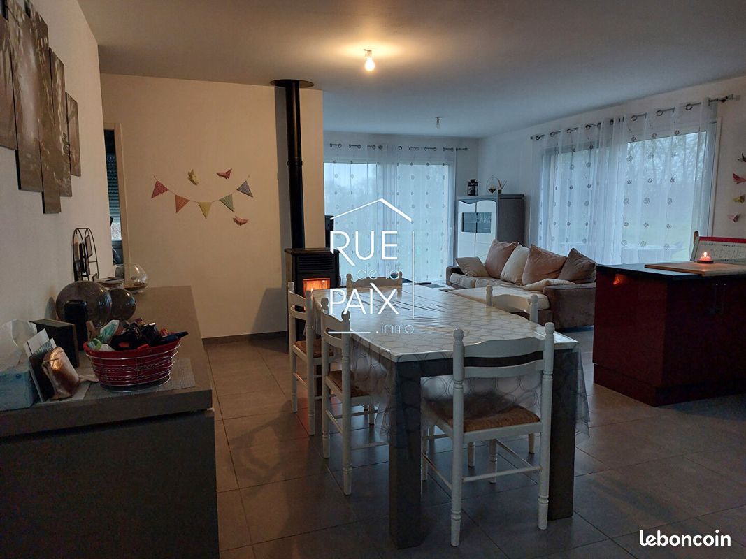 Pavillon 5 pièces 101 m² - Latillé 86190 (image principale 4)