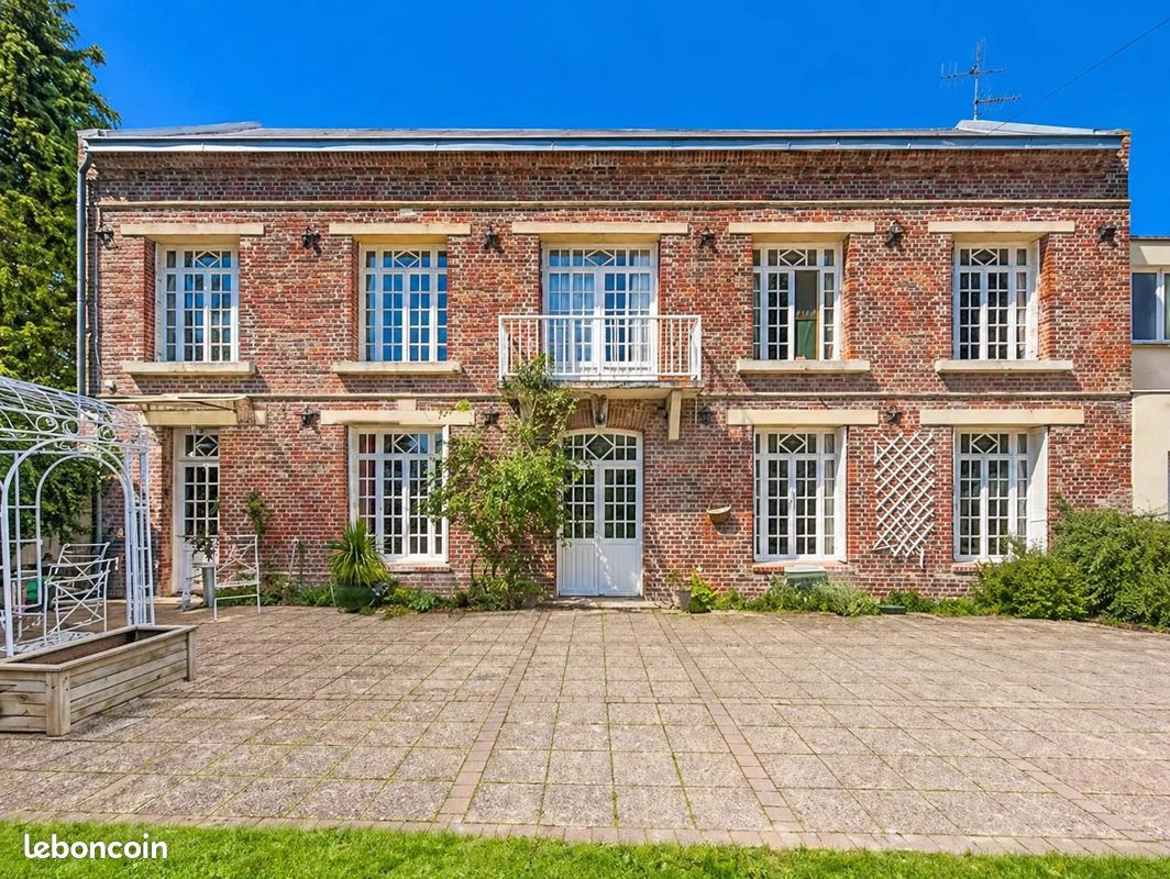 Maison 7 pièces 260 m² · à Salouël · 260 m² · 499 000 €