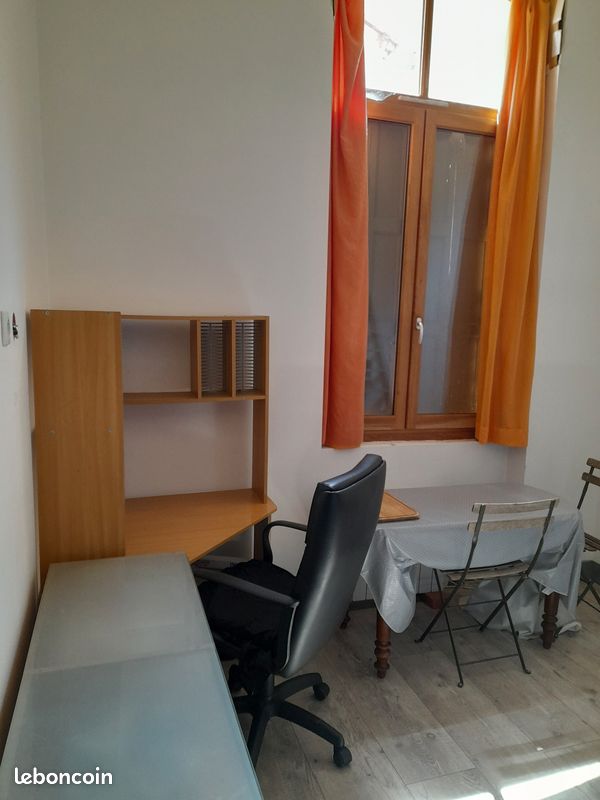 Appartement 1 pièce 20 m² · à Saint-Étienne · 20 m² · 350 €