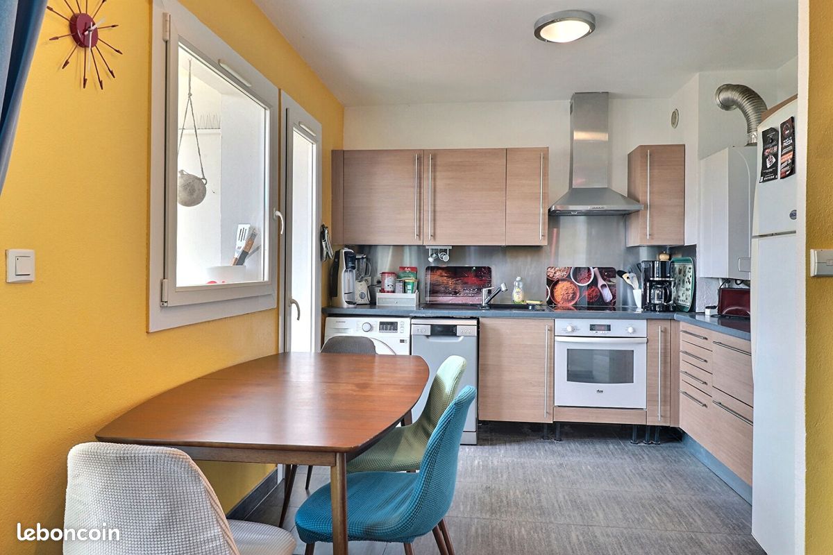 Appartement 3 pièces 55 m² · à Fréjus · 55 m² · 1 250 €