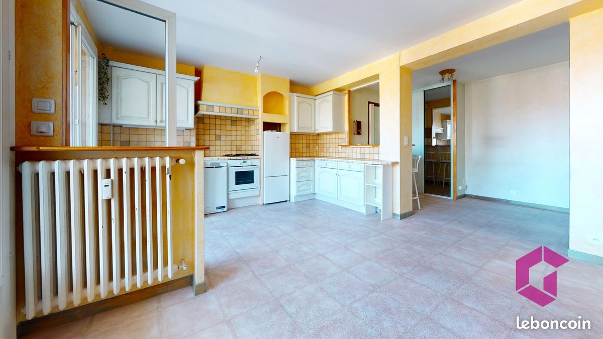 Appartement 2 pièces 50 m² · à Saint-Étienne · 50 m² · 82 000 €