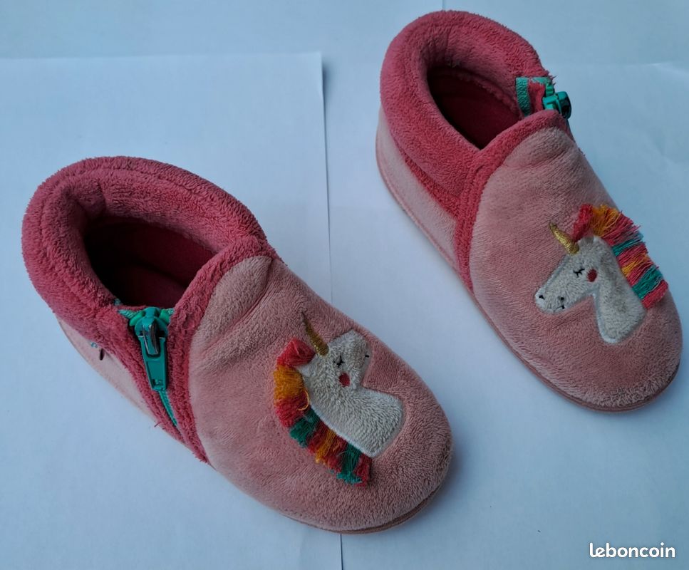 Isotoner Chaussons Enfant Licorne Top Chaussons Chaussons Mules
