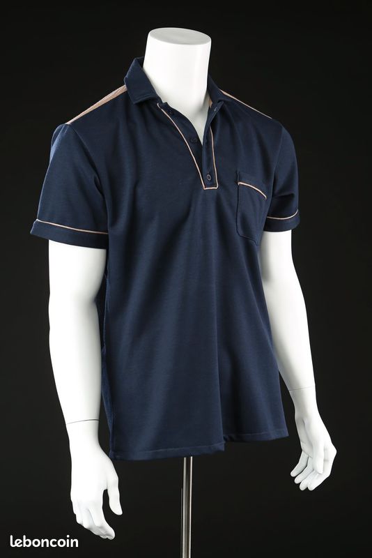 Propstore - Narcos / Polo original de la série avec COA (image 6)