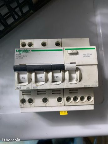 Disjoncteur Tétrapolaire Schneider Electric IC60N D 16A — 4 Pôles, 16A, Neuf Sous Emballage, Pour Tableau électrique