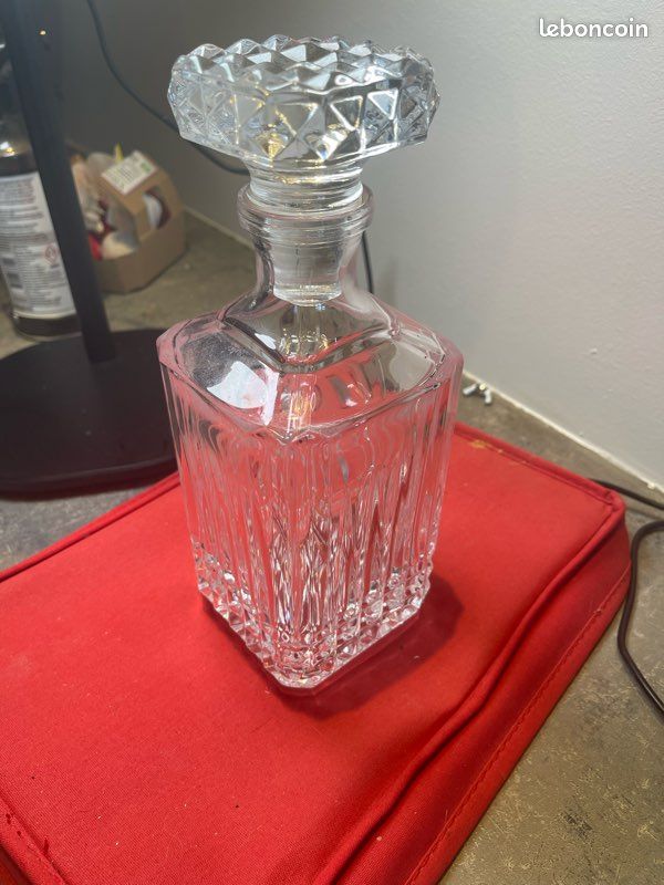 Carafe en cristal (image 1)