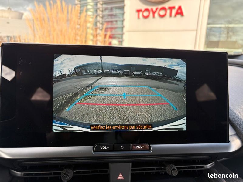 Toyota C-HR 2.0 PHEV 225 Graphic MY26 (image 15)