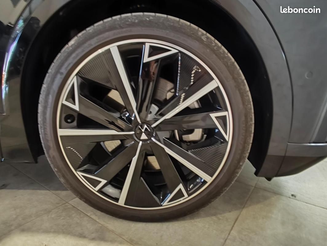 DS N°8 350 ch AWD Long Range Etoile (image 11)