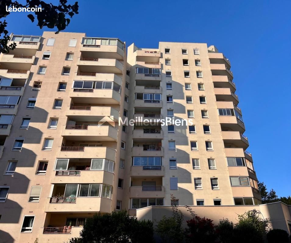 Appartement 4 pièces 102 m² · à Créteil · 102 m² · 427 700 €