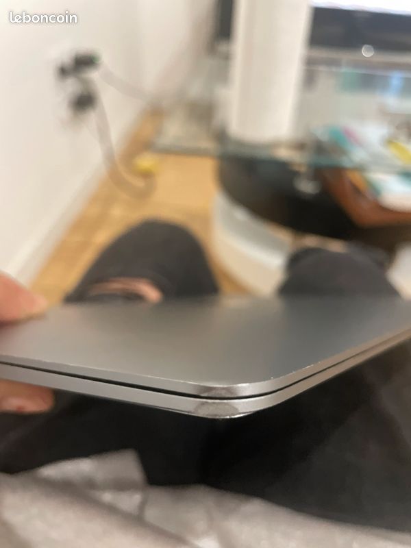 MacBook Air 2020 (image 4)
