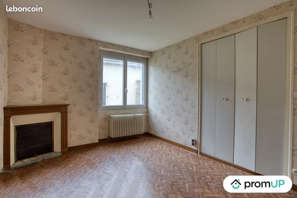 Maison 7 pièces 180 m² - Doux 79390 (image principale 7)