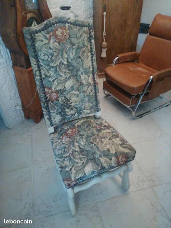 4 Chaises en tissus d'Aubusson (image 1)
