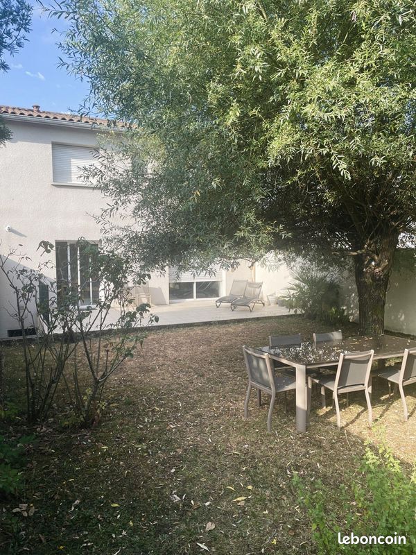 Maison 5 pièces 158 m² · à Mérignac · 158 m² · 1 800 €/mois