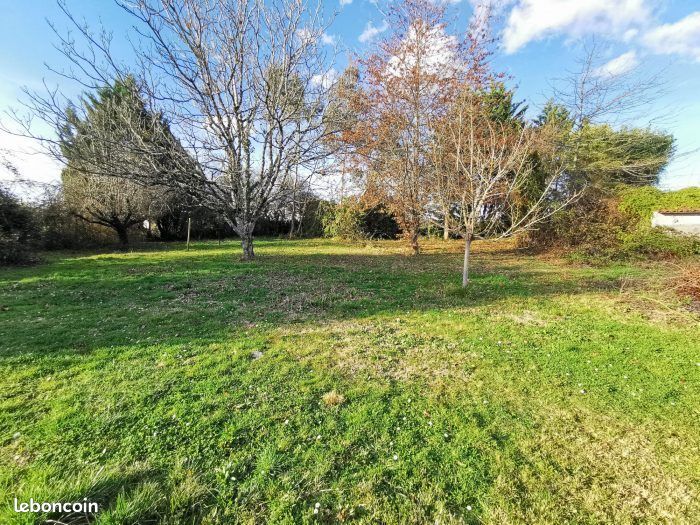 Terrain 280 m² Boitron · 28 000 €