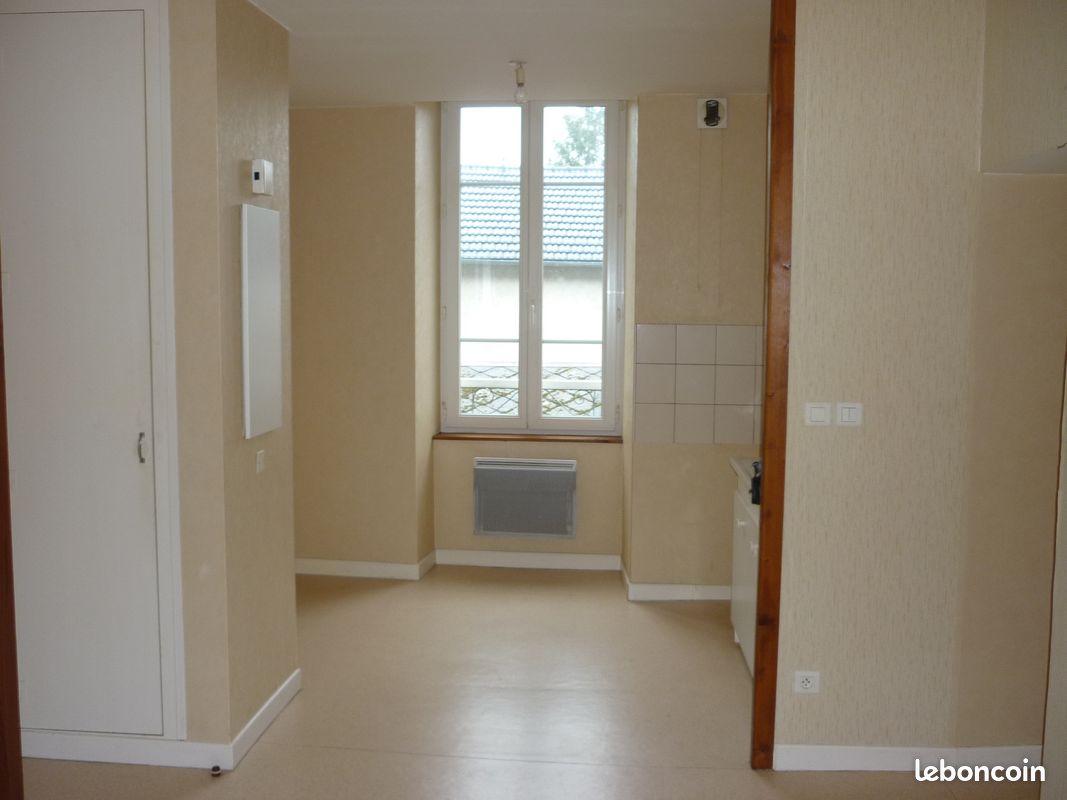 Appartement 2 pièces 46 m² · à Saint-Mamet-la-Salvetat · 45,8 m² · 289 €