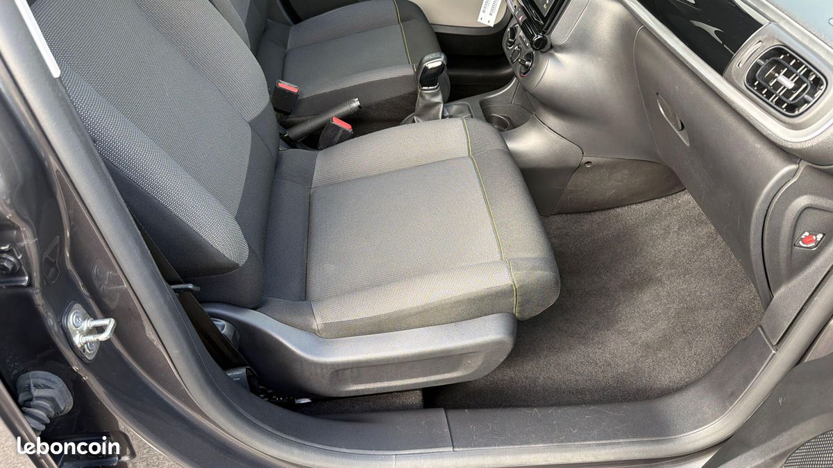 CITROEN C3 PureTech 83 S&S BVM5 YOU (image 16)