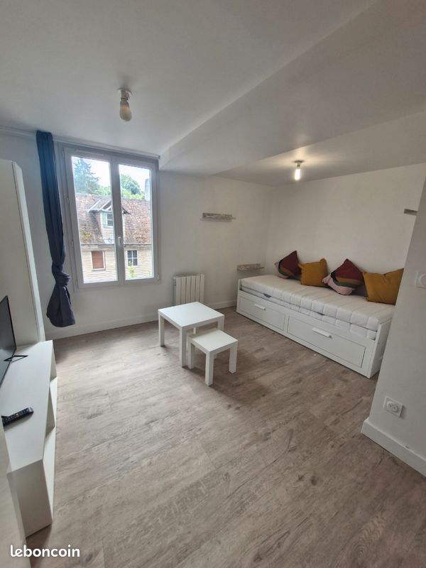 Appartement 1 pièce(s) 25 m²à louer Lisieux