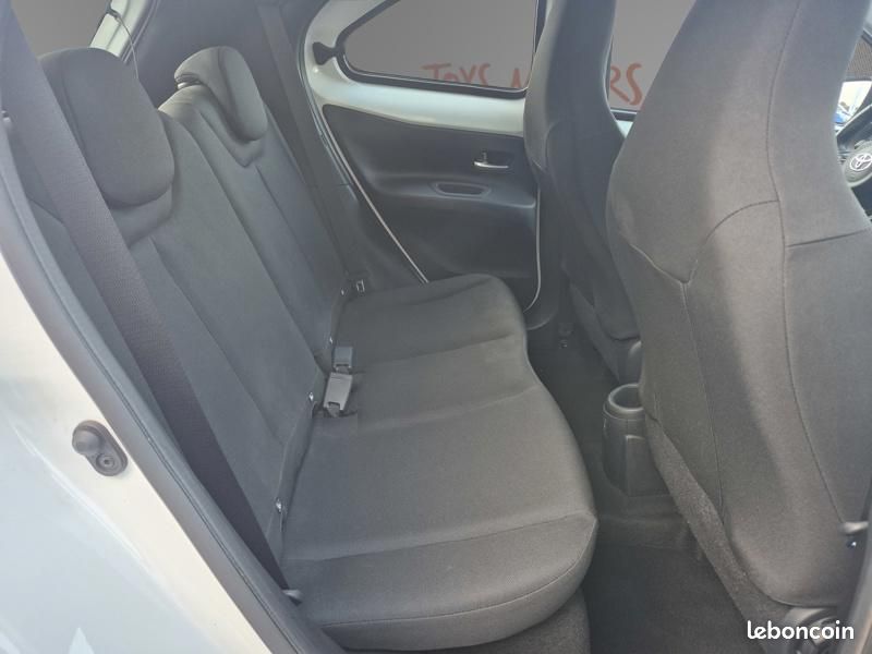 Toyota aygo x 1.0 VVT-i 72 Dynamic MY23 (image 19)