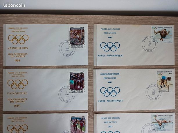 Enveloppe avec timbres officiels des jeux olympiques Banque de