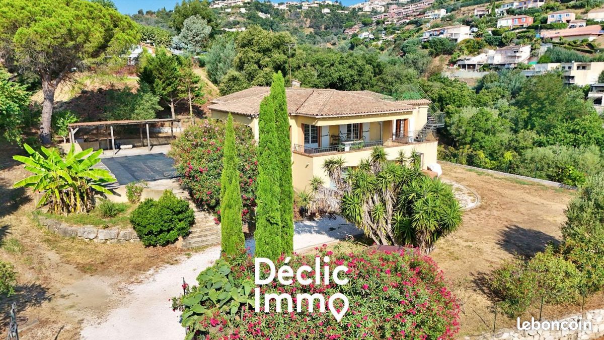 Maison 14 pièces 332 m² · à Mandelieu-la-Napoule · 332 m² · 1 199 000 €