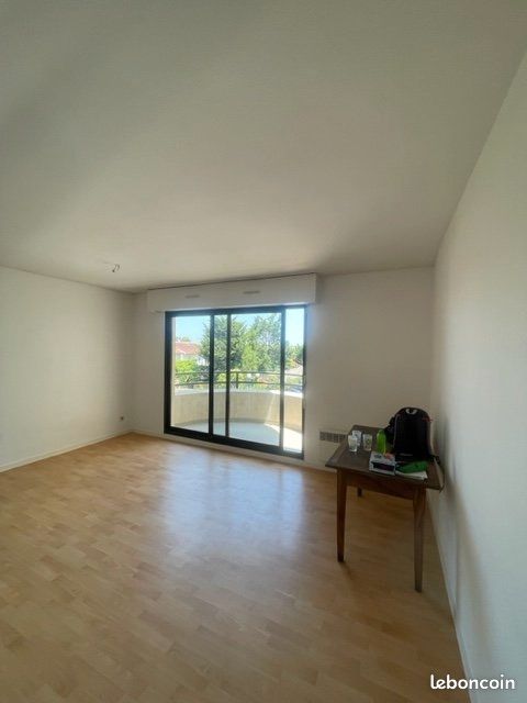 Appartement 3 pièces 67 m² · à Talence · 67 m² · 730 €