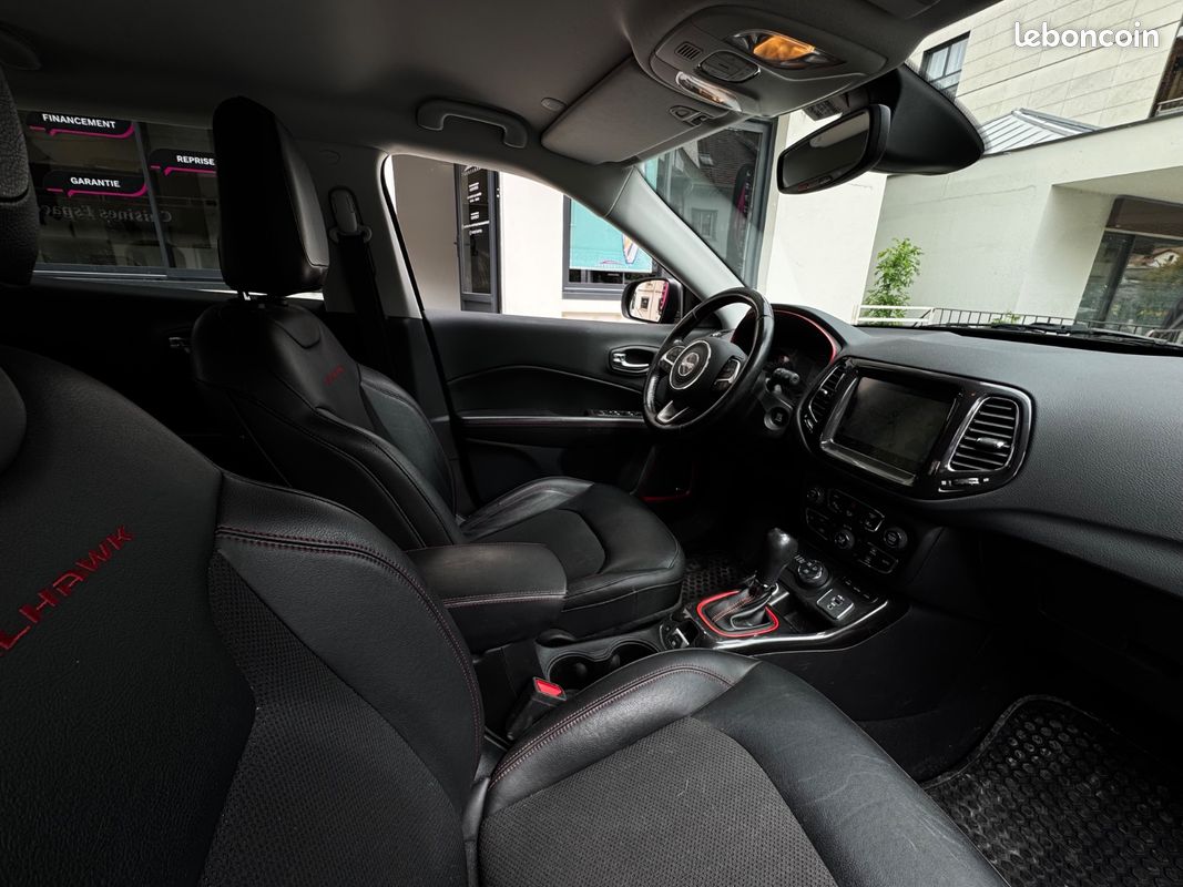 JEEP COMPASS MY20 1.3 GSE T4 240 ch PHEV AT6 4xe eAWD Trailhawk / première main / entretien jeep (image 19)