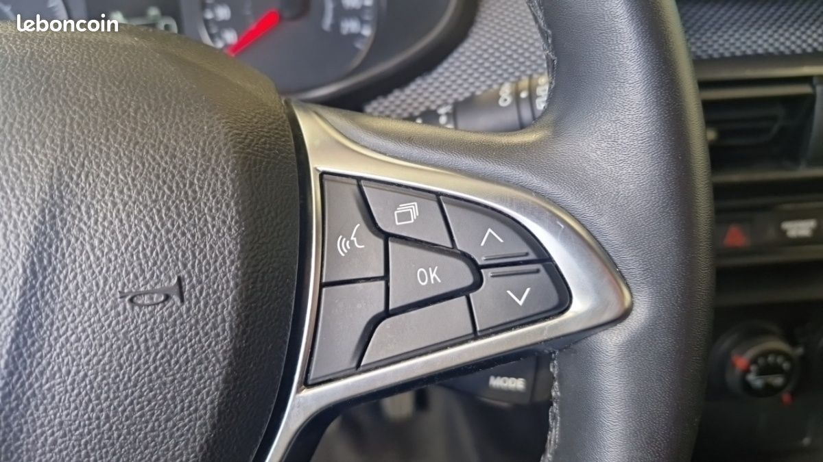 Dacia Sandero SCE 65 - 22 CONFORT (image 17)