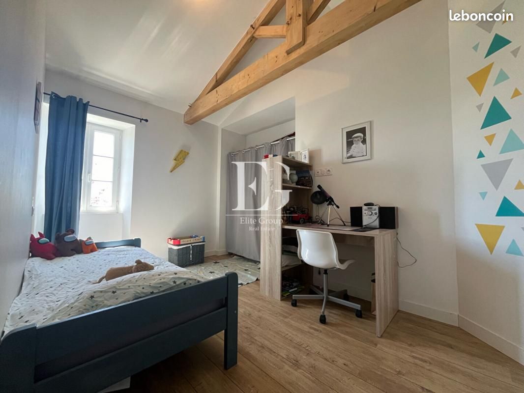 Maison de village 6 pièces 128 m² - Juillac-le-Coq 16130 (image principale 11)