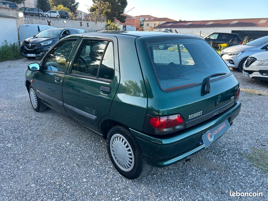 RENAULT CLIO 1.9D 68Cv (image 4)
