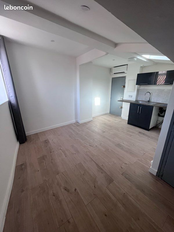 Appartement 1 pièce 19 m² · à Nîmes · 19 m² · 360 €/mois