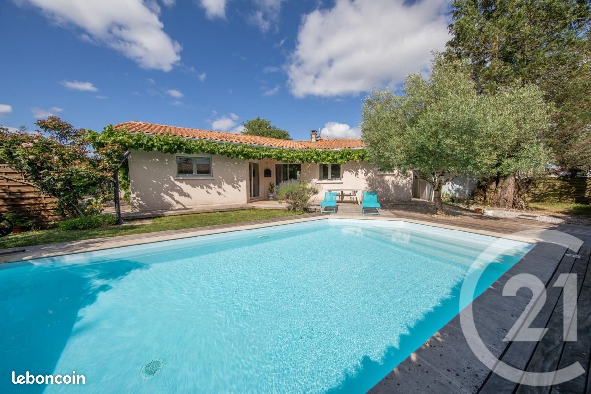 Maison 5 pièces 112 m² · à Saint-Médard-en-Jalles · 112 m² · 419 000 €