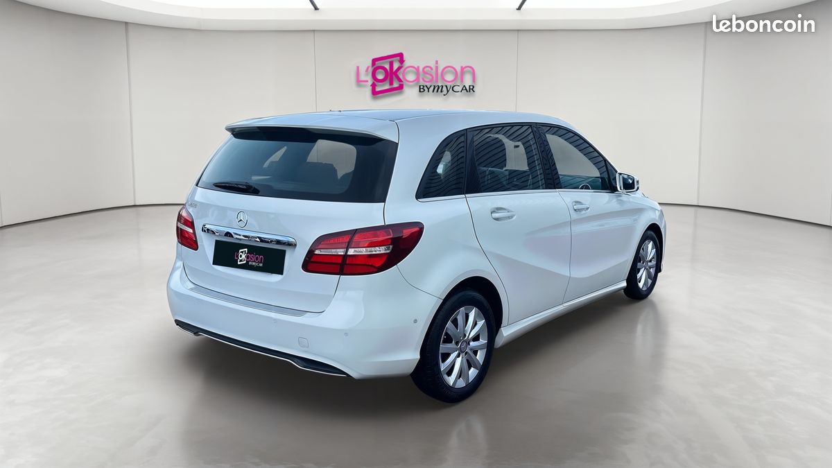 MERCEDES Classe B 200 7-G DCT Inspiration - Voitures