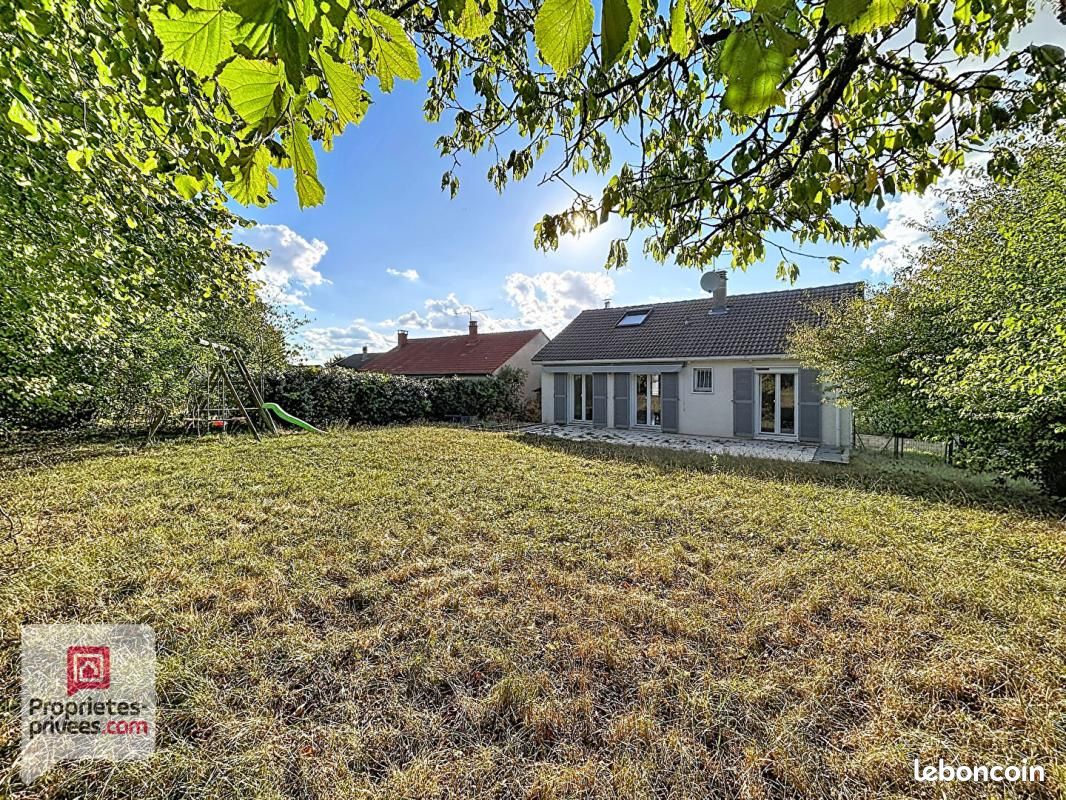 Maison 6 pièces 147 m² · à Ferrières · 147 m² · 206 000 €