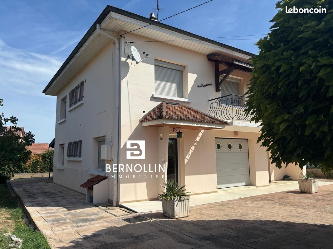 Maison 5 pièces 134 m² · à Péronnas · 134 m² · 239 000 €