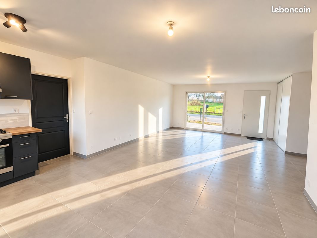 Maison 4 pièces 93 m² · à Chasseneuil-sur-Bonnieure · 93 m² · 896 €/mois