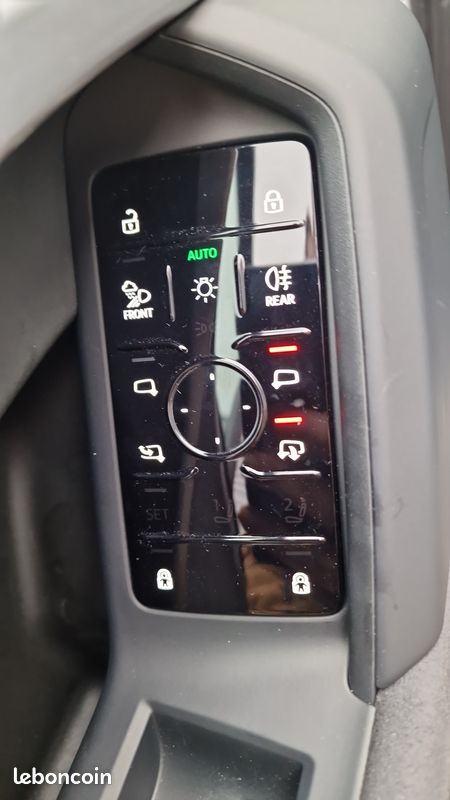 AUDI Q5 TDI 204 ch Hybride S tronic 7 Quattro S line (image 10)