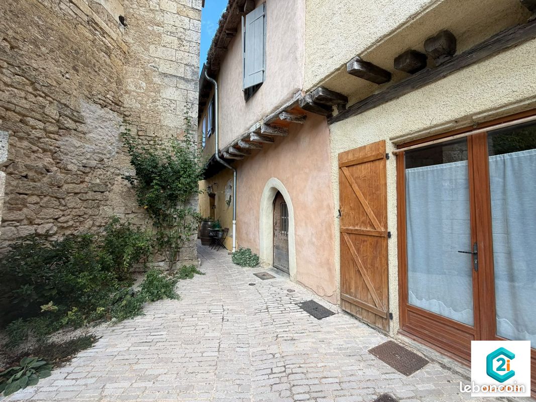 Maison 3 pièces 60 m² · à Sarrant · 60 m² · 590 €/mois