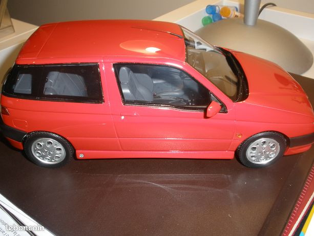 Alfa Roméo GTV Grise 1/43 – Etoile Auto49