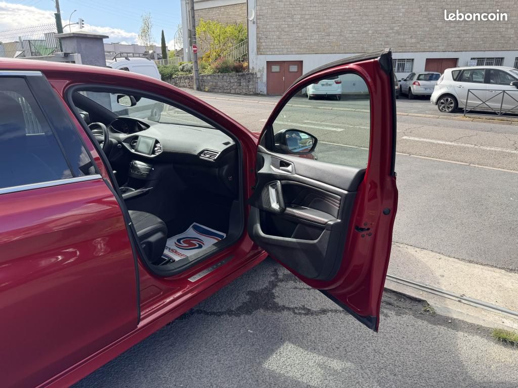 PEUGEOT 308 1.5 BlueHDi S&S - 130 GT Line gps + clim + camera AR + Radar AR (image 14)