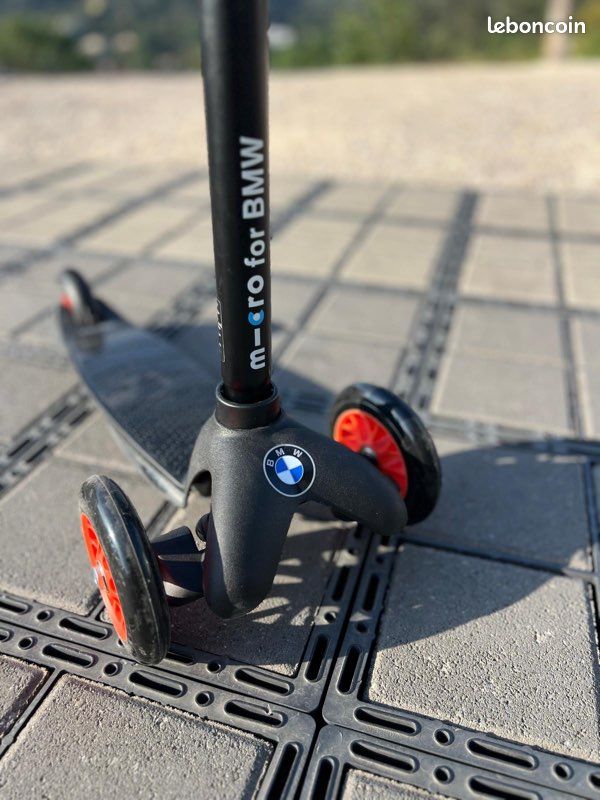 Trottinette BMW enfant évolutive 🚗 Neuve en boîte 🔥 (image 4)