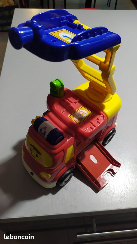 Jouet bébé tut tut bolide pompier (image 1)