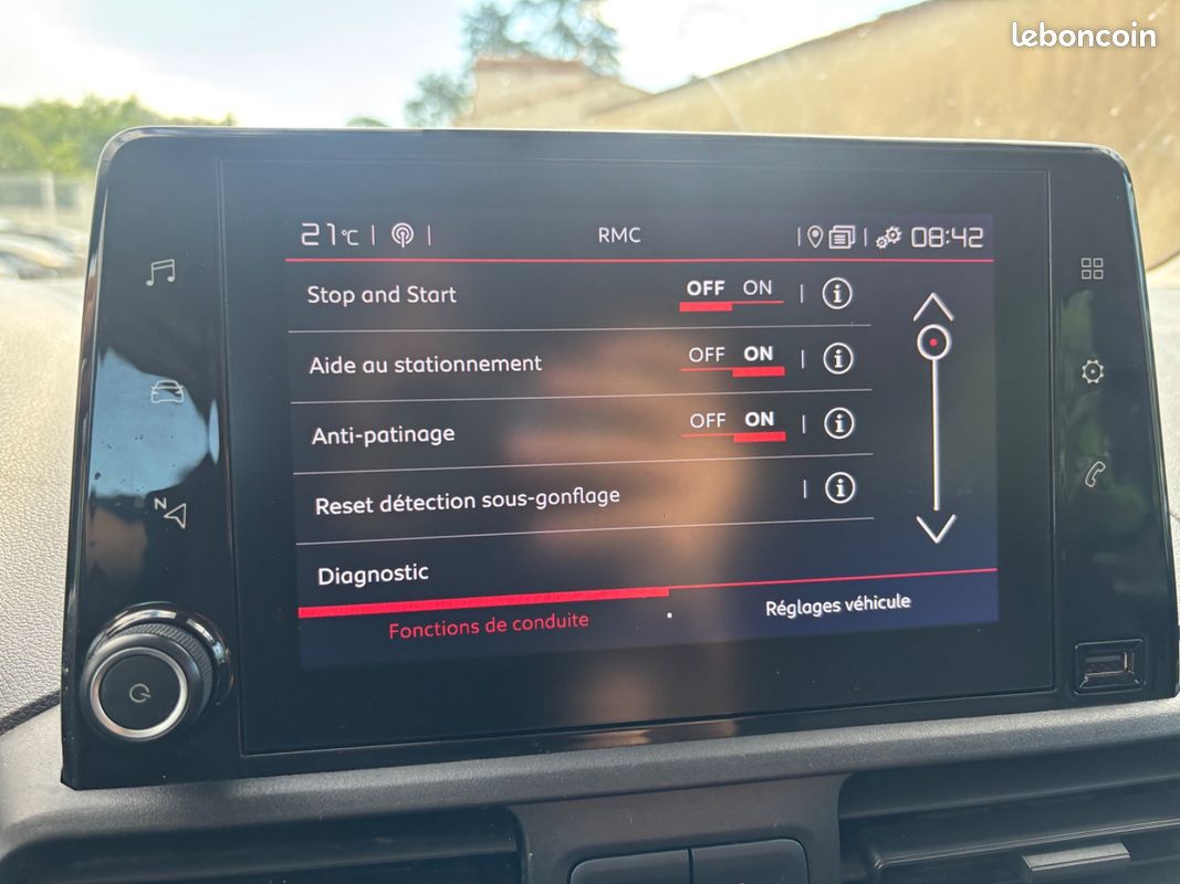 Citroën BERLINGO FOURGON XL 2021 Cabine Approfondie 1.5 BlueHDi 102 cv SUIVI COMPLET {TVA RECUPERABLE - GPS - CARPLAY} (image 29)