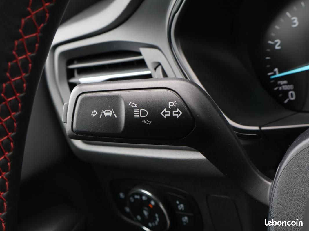 Ford Focus 1.0 EcoBoost 155 S&S mHEV Powershift ST-Line X (image 22)