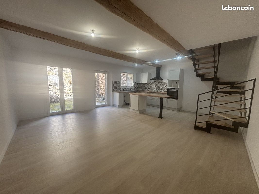 Maison 4 pièces 109 m² · à Quarante · 109 m² · 900 €/mois