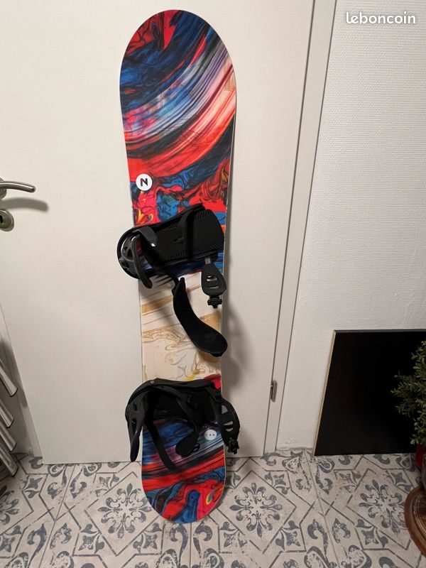 Snowboard nitro 146 comme neuf (image 4)