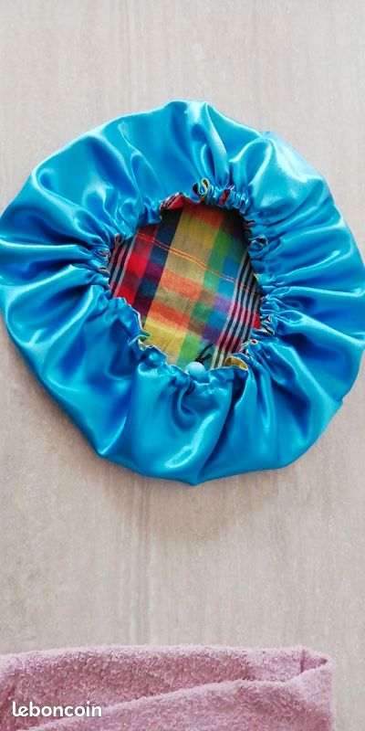 Bonnet satin ensemble (image 10)