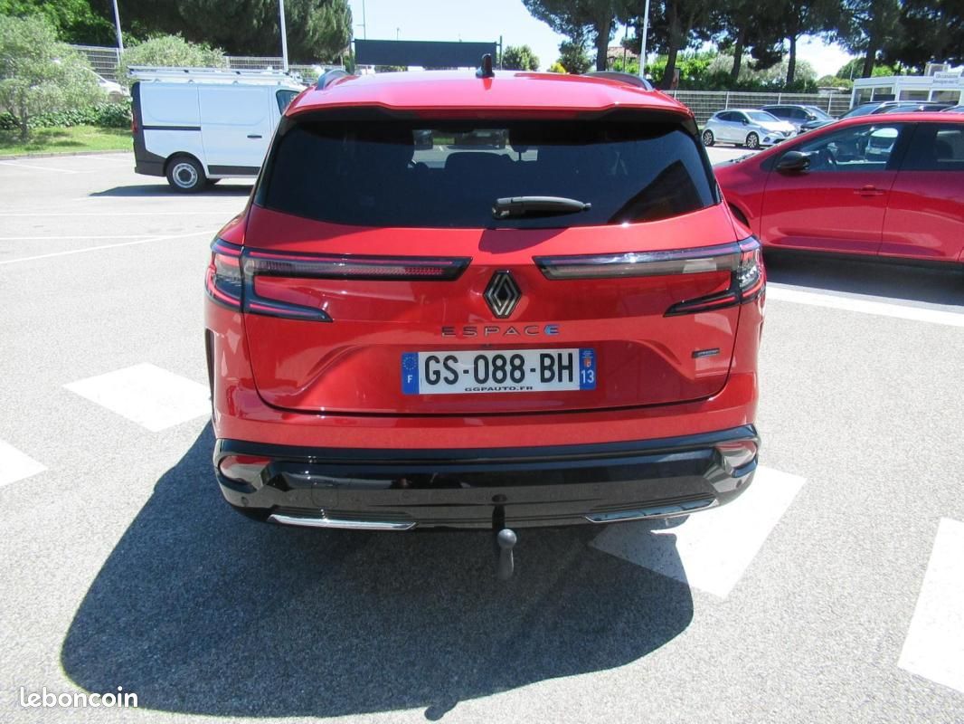 Renault Espace VI E-Tech hybrid 200 esprit Alpine (image 4)