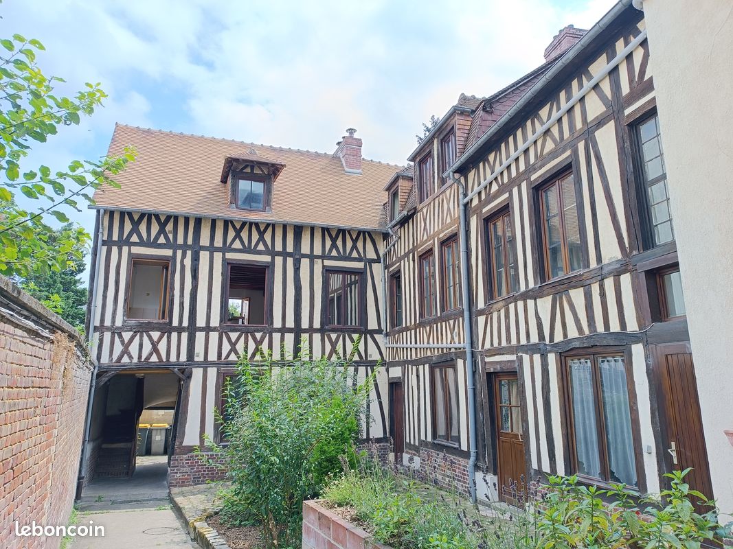 Appartement 2 pièces 47 m² · à Elbeuf · 47 m² · 63 000 €