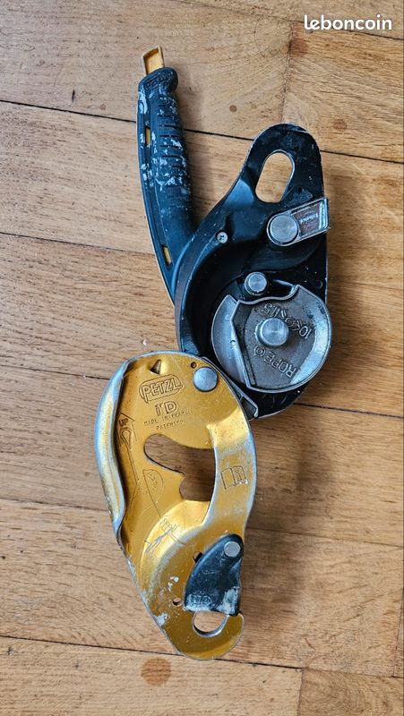 Descendeur Petzl RIG, AUTO-LOCK, contrôle précis sur corde