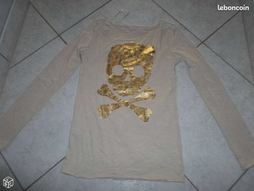 Tee shirt ML neuf jennyfer téte de mort XS (image 2)